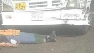 مصرع أب ونجله في تصادم أتوبيس بـ