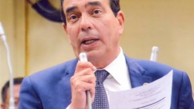 برلماني يطالب بفصل استخلاص البلازما عن تجميع الدم