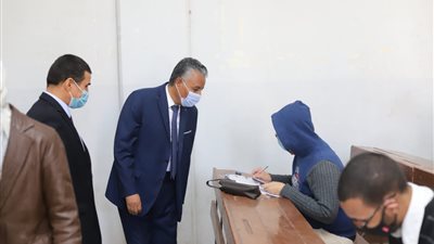 وسط إجراءات احترازية مشددة.. 8 آلاف و629 طالبا أدوا الامتحانات بجامعة جنوب الوادي
