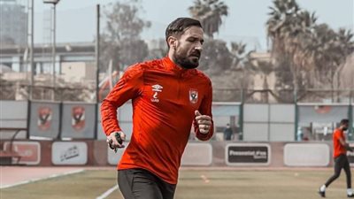 علي معلول مهدد بالغياب من جديد عن الأهلي أمام فيتا كلوب الكونغولي