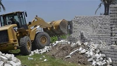 إزالة 61 حالة تعدٍ وتحرير 10 مخالفات أشغال طريق بالمنيا 