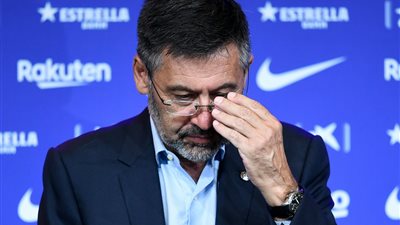 برشلونة يُعلن استعداده التعاون مع الشرطة الإسبانية بشأن التحقيقات مع رئيس النادي (بيان)