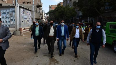 محافظ الفيوم يتفقد مشروعات الخطة الاستثمارية ويستمع لمشكلات أهالي سنورس (صور)