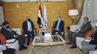 وزير النقل: خط بري بين مصر والأردن والعراق بسعر 130 دولارًا للراكب