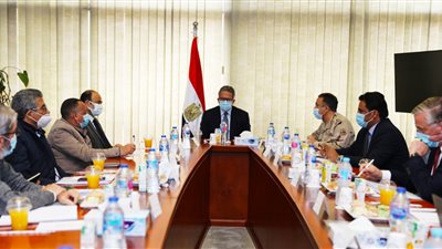 وزير السياحة يتابع آخر مستجدات الأعمال بالمتحف المصري الكبير