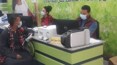 لترشيد الاستهلاك.. تطبيق منظومة العداد مسبق الدفع بــ8 مراكز خدمة عملاء بأسيوط