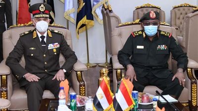 عودة رئيس أركان حرب القوات المسلحة إلى أرض الوطن بعد زيارته للسودان