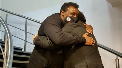 عبد الستار صبري يصل إلى اتحاد الكرة للاستماع لأقواله في أزمة منتخب الشباب (فيديو وصور)