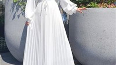 الألوان الفاتحة تسيطر على ملابس المحجبات.. تعرفي على كيفية تنسيقها لإطلالة جذابة ( صور)