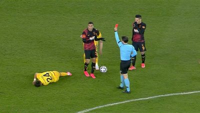 مدرب جالطة سراي يصف طرد مصطفى محمد بـ