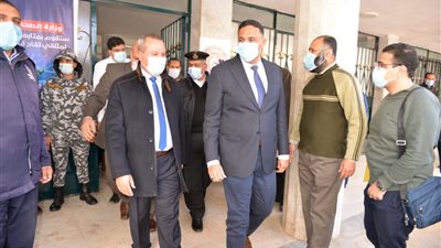 محافظ الدقهلية يدشن حملة التطعيم بلقاح فيروس كورونا