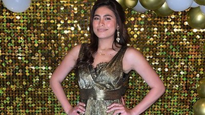 هاجر أحمد تحتفل بعيد ميلادها مع أصدقائها