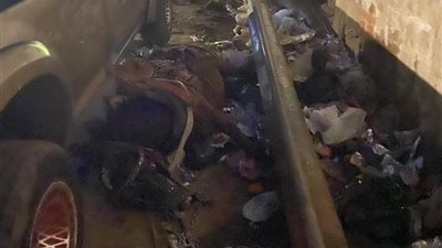 سقوط عمود إنارة يهدد حياة المواطنين بالمنيا (صور)