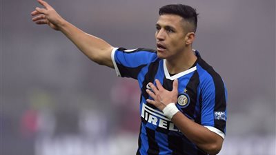 ثنائية سانشيز تقود إنتر ميلان لتخطي بارما في الدوري الإيطالي