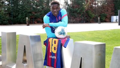 مانشستر يونايتد ينافس لايبزيج للظفر بخدمات موهبة برشلونة