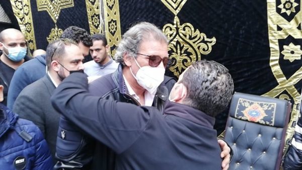 أثناء تلقي العزاء