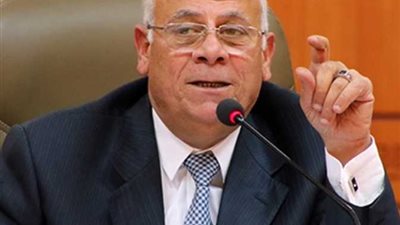 الكوادر الإدارية.. الغضبان يطالب بتمكين الشباب في العمل المؤسسي