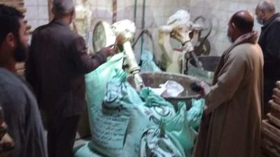 غلق مخبزين وتحرير 21 محضرًا خلال حملة تموينية بأسيوط (صور)