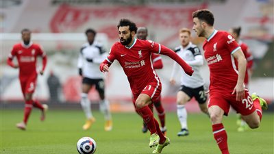 فولهام يتقدم بهدف على ليفربول في الشوط الأول