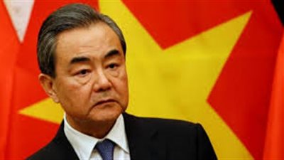 وزير الخارجية الصيني: نرسل لقاحات كورونا إلى 69 دولة مجانًا