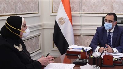 وزيرة التجارة تعرض على رئيس الوزراء البرنامج الجديد لدعم الصادرات المصرية