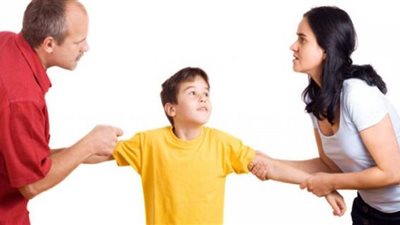 لمن تحق الحضانة بعد الأم؟.. قانون الأحوال الشخصية يجيب (مستندات)