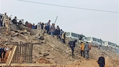 وزير النقل: 