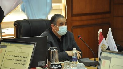 جامعة كفر الشيخ تناقش الخطط الدراسية بالكليات للفصل الدراسي الثاني بنظام التعليم الهجين