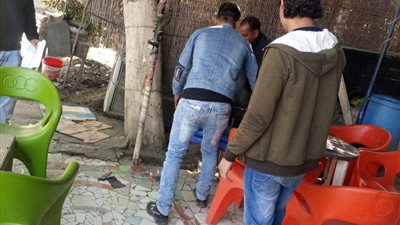 بعد شكاوى المواطنين.. رئيس كفر شكر: تحرير شوارع المدينة والطريق السريع من الإشغالات (صور)