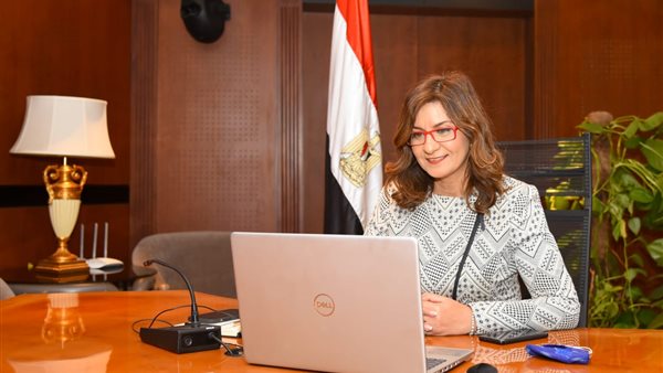 وزيرة الهجرة