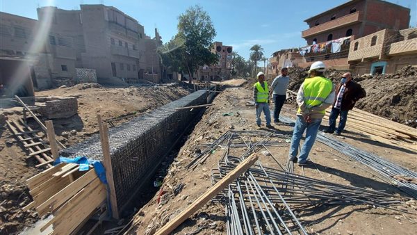 تغطية ترعة خور