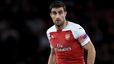 سوكراتيس يخون أرسنال قبل مباراة الدوري الأوروبي