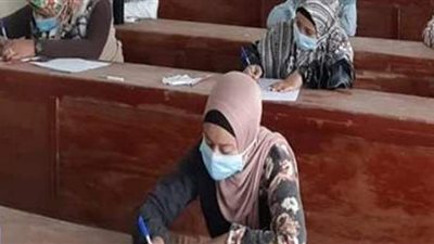تأجيل امتحانات الفصل الدراسي الأول بكليات البنات بأزهر أسيوط وإخلاء المدينة الجامعية للطالبات