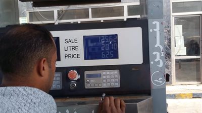 ضبط 3 محطات وقود مخالفة خلال حملة مكبرة بالبحيرة