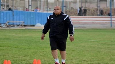 مدرب حراس مرمى المنتخب يتابع تدريبات الزمالك 
