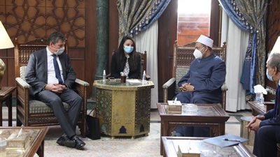 شيخ الأزهر لسفير بلجيكا: وثيقة الأخوة الإنسانية دليل استرشادي للسلام العالمي