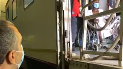 مصر تستقبل عددًا من مصابي الثورة السودانية لعلاجهم بمستشفيات وزارة الصحة (فيديو)