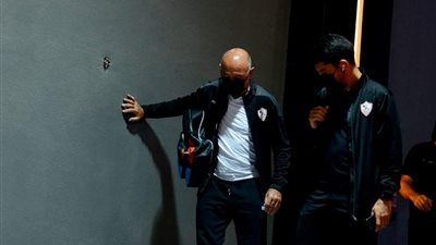 رغم إصابته.. باتشيكو يصل إلى ستاد القاهرة لقيادة الزمالك أمام سيراميكا كليوباترا