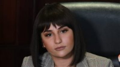 نور عبد السلام مطربة 