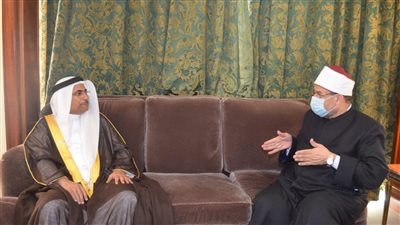 وزير الأوقاف يثمن دور ملك البحرين في دعم قضايا الحق والعدل وإعلاء الوسطية