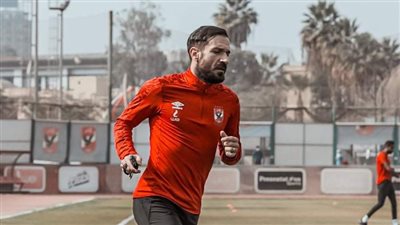 معلول يغيب.. أيمن أشرف وطاهر محمد طاهر جاهزان للسفر مع الأهلي للكونغو