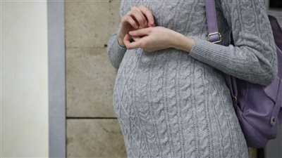 سيدة أمريكية تظن أنها تعرضت للإجهاض وتكتشف أنه سرطان القولون