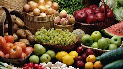 تعرف على أسعار الخضراوات والفواكه في سوق الجملة.. الطماطم تتراجع 