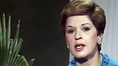 وصول أسرة الإعلامية ملك إسماعيل مسجد السويدي لأداء صلاة الجنازة