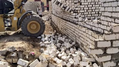 إزالة 17 حالة تعدٍ على الأراضي الزراعية وأراضي أملاك الدولة بسوهاج