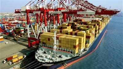 بورسعيد تُصدر الشحنة العاشرة من إطارات السيارات للأسواق المغربية