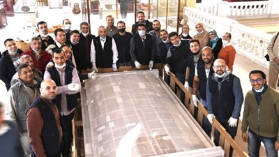 المتحف المصري الكبير يستقبل المقصورة الرابعة لتوت عنخ آمون (صور)
