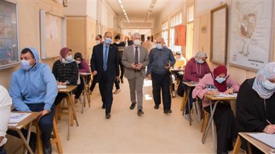 وسط إجراءات احترازية مشددة.. 119 طالبًا وطالبة بالدراسات العليا يؤدون الامتحانات بـ