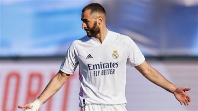 رغم سفره إلى فرنسا.. كريم بنزيما لن يحضر حفل الكرة الذهبية