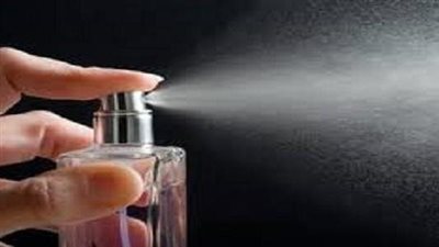 ما حكم استعمال الكحول في العطور وغيرها من المنتجات النافعة؟.. الإفتاء تجيب